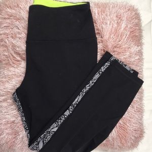 Victoria secrets sport Capri workout pants